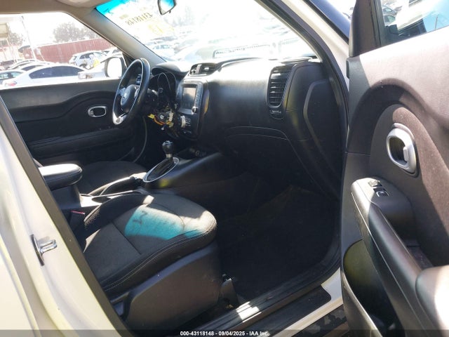 KNDJP3A52J7625116 KIA g