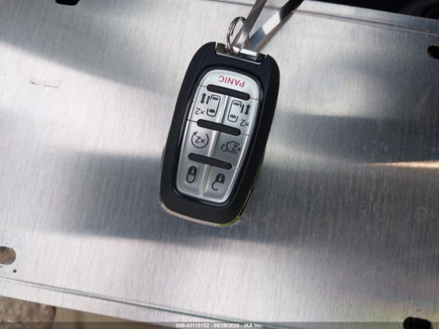 2023 CHRYSLER PACIFICA 2C4RC1BG0PR588383 Photo 10