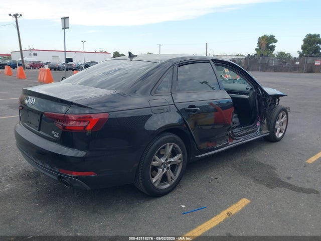 2018 AUDI A4 WAUKMAF40JA038219 Photo 3