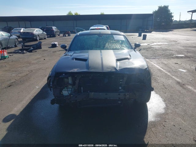 2C3CDZBT2HH573989 Dodge Challenger