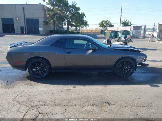2C3CDZBT2HH573989 Dodge Challenger