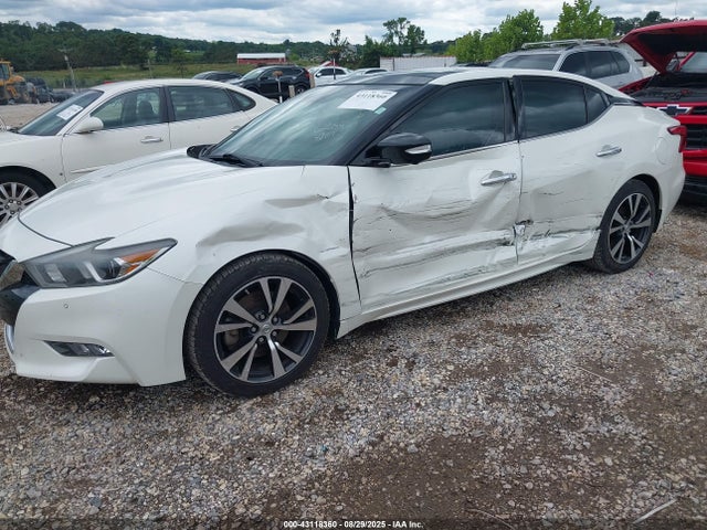 1N4AA6AP0GC426284 Nissan 2016