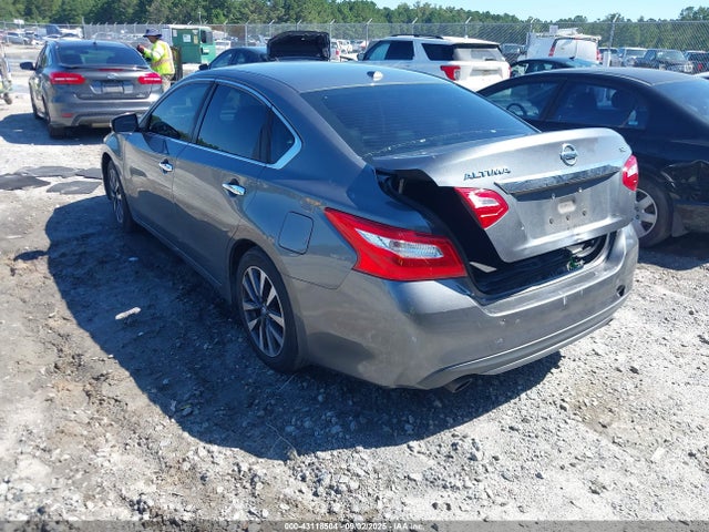 1N4AL3AP5HC187132 Nissan 2017