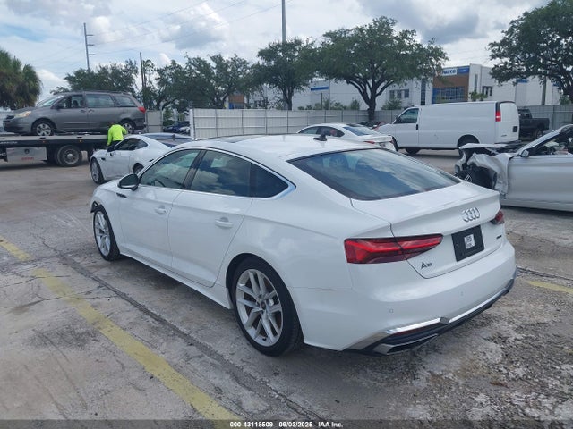 2024 AUDI A5 SPORTBACK WAUFACF53RA015947 Photo 2