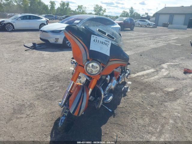 2011 HARLEY-DAVIDSON FLHXSE2 1HD1PZ818BB960044 Photo 4