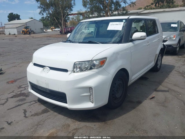Scion 2az-fe 2014 JTLZE4FE9EJ050615 Image 2