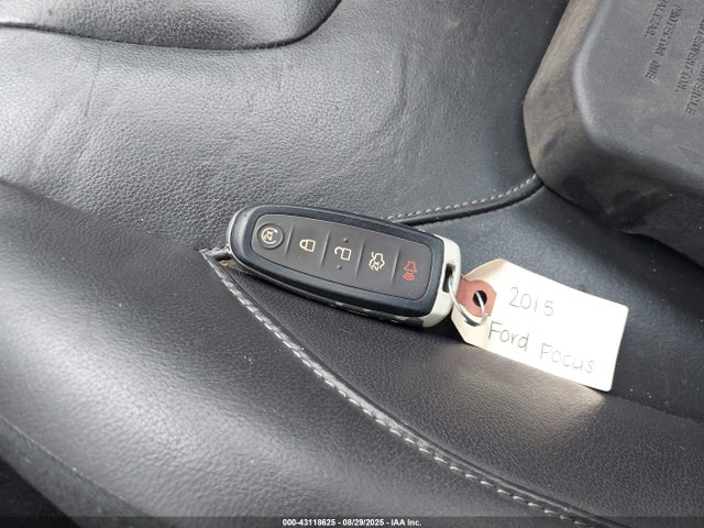1FADP3N21FL238865 Ford 2015