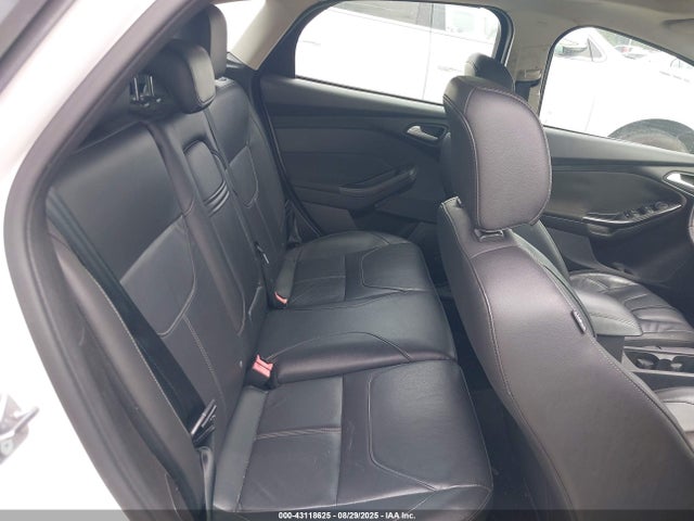 1FADP3N21FL238865 Ford 2015
