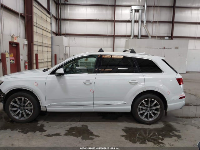 Audi 2.0t 2018 WA1LHAF71JD054976 Image 15