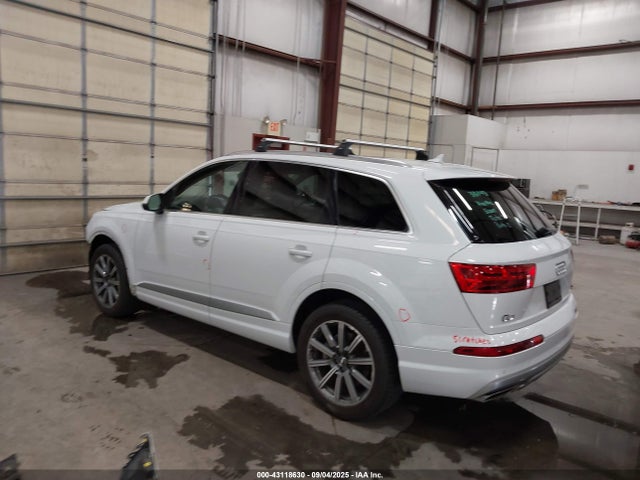 2018 AUDI Q7 WA1LHAF71JD054976 Photo 2