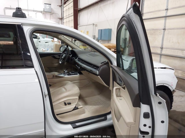 2018 AUDI Q7 WA1LHAF71JD054976 Photo 4