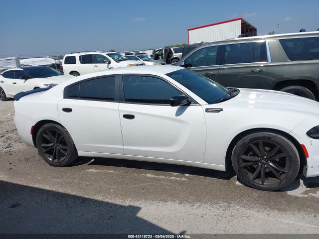 2017 Dodge Charger Se Rwd მანქანა იყიდება აუქციონზე, vin: 2C3CDXBG1HH643487, აუქციონის ნომერი: 43118723