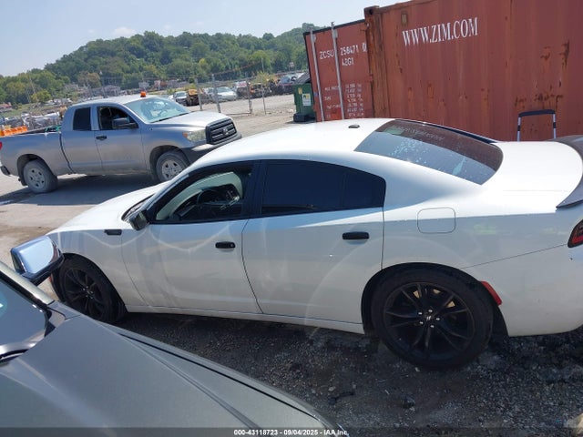 2017 Dodge Charger Se Rwd მანქანა იყიდება აუქციონზე, vin: 2C3CDXBG1HH643487, აუქციონის ნომერი: 43118723