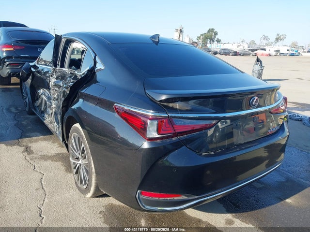 2022 Lexus Es 300h მანქანა იყიდება აუქციონზე, vin: 58ADA1C13NU015394, აუქციონის ნომერი: 43118770
