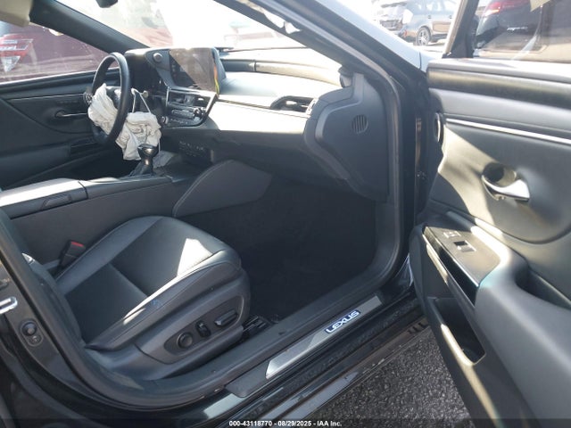 2022 Lexus Es 300h მანქანა იყიდება აუქციონზე, vin: 58ADA1C13NU015394, აუქციონის ნომერი: 43118770