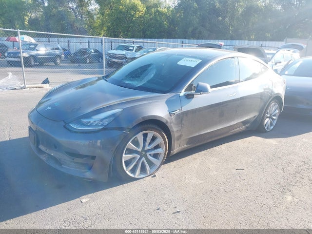 2018 TESLA MODEL 3 5YJ3E1EB0JF086945 Photo 1