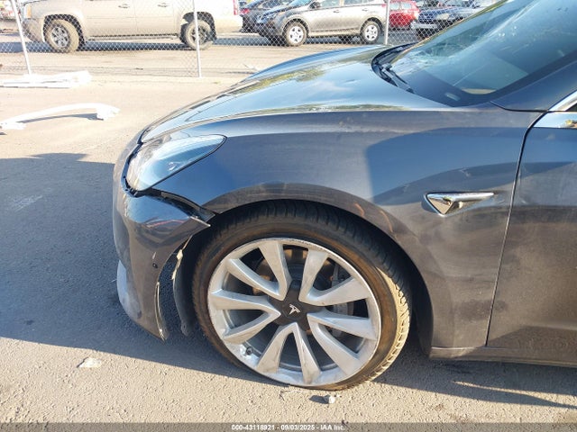 2018 TESLA MODEL 3 5YJ3E1EB0JF086945 Photo 5