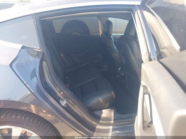 2018 TESLA MODEL 3 5YJ3E1EB0JF086945 Photo 7