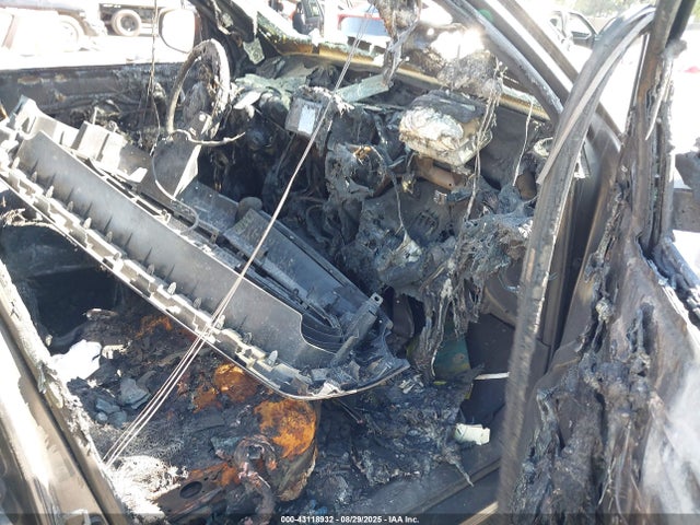 5TFAX5GN9KX155607 Toyota 2tr-fe