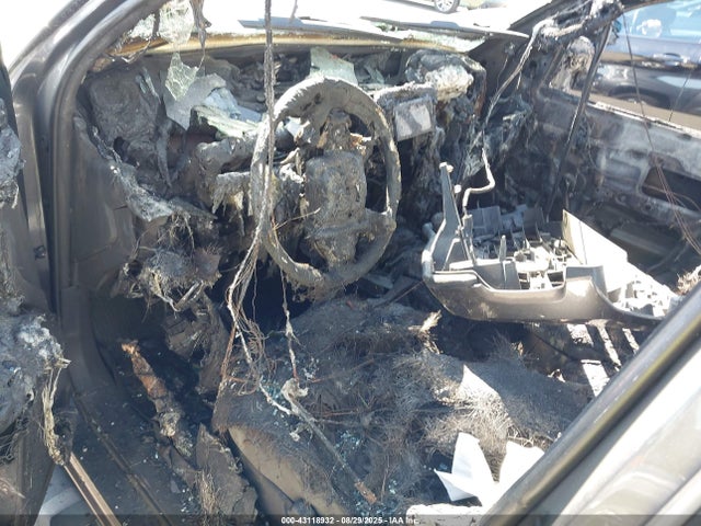 5TFAX5GN9KX155607 Toyota 2tr-fe