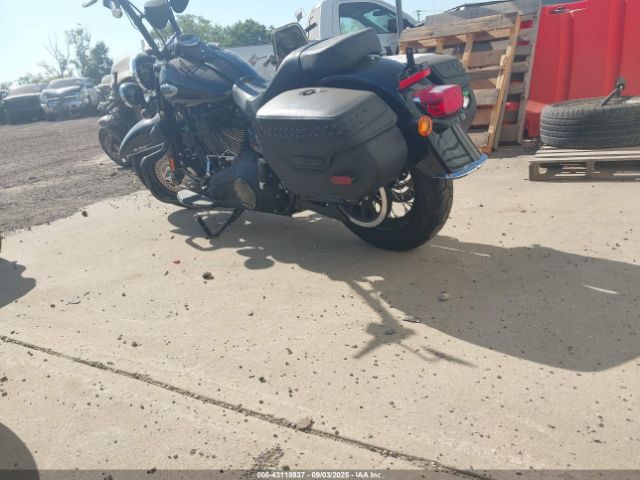 2023 HARLEY-DAVIDSON FLHCS 1HD1YBK16PB075409 Photo 2