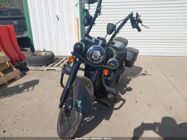2023 HARLEY-DAVIDSON FLHCS 1HD1YBK16PB075409 Photo 4