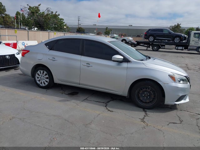 Продаж на аукціоні авто 2018 Nissan Sentra S, vin: 3N1AB7AP7JY244483, номер лоту: 43118946