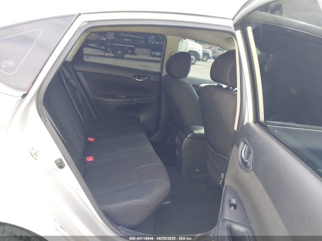 Продаж на аукціоні авто 2018 Nissan Sentra S, vin: 3N1AB7AP7JY244483, номер лоту: 43118946