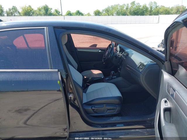 3VWD17AJ0GM419212 Volkswagen 1.8t