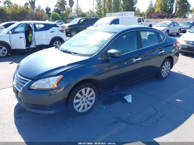 Nissan Sentra 2014 3N1AB7AP8EL694131 Image 2