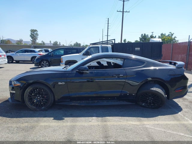 Ford 5.0l 4v premium fuel 2018 1FA6P8CF9J5180481 Image 14