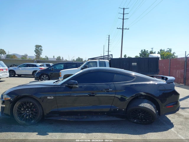 Ford 5.0l 4v premium fuel 2018 1FA6P8CF9J5180481 Image 6