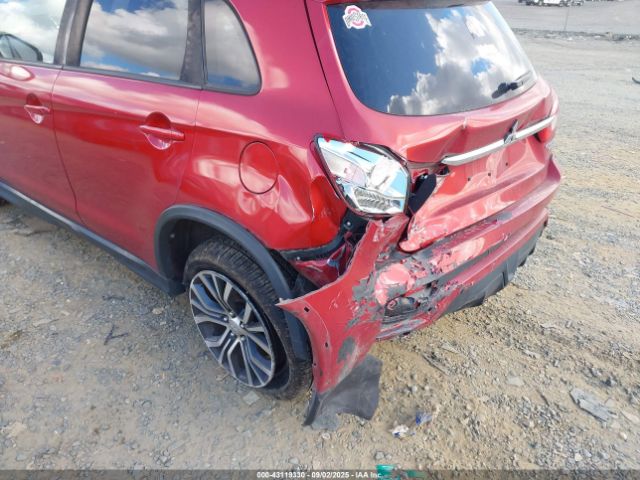 2018 MITSUBISHI OUTLANDER SPORT JA4AP3AU0JU024872 Photo 5