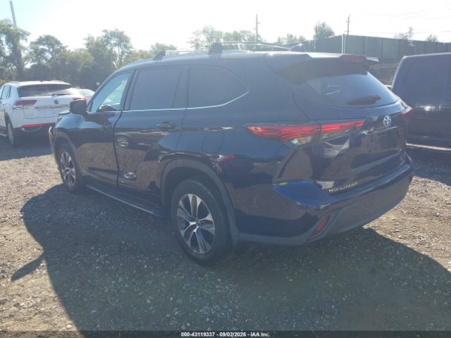 2022 TOYOTA HIGHLANDER 5TDGZRBH0NS244344 Photo 2
