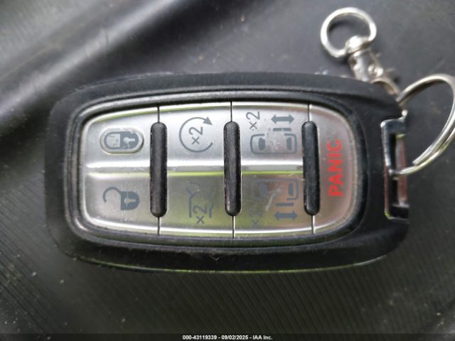 2020 CHRYSLER PACIFICA 2C4RC1BG0LR276221 Photo 10