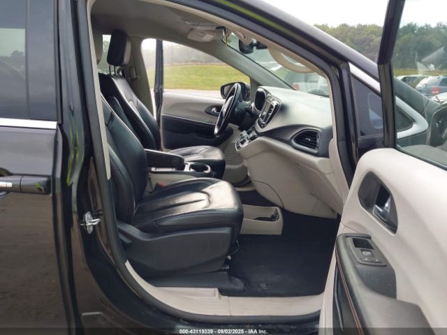2020 CHRYSLER PACIFICA 2C4RC1BG0LR276221 Photo 4