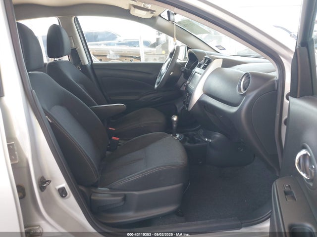 3N1CN7AP5JL885080 Nissan Versa