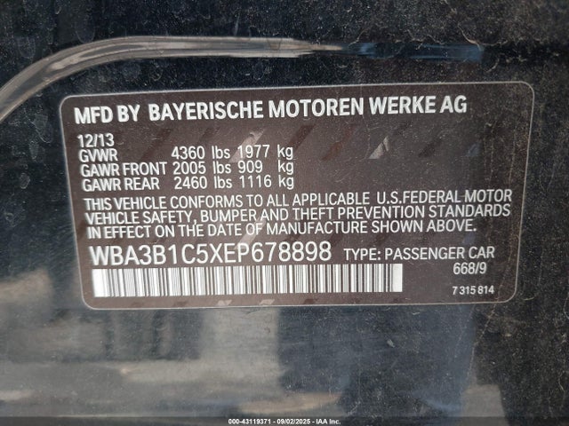 WBA3B1C5XEP678898 BMW 320i