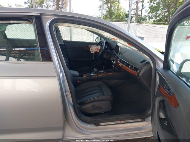 2017 AUDI A4 WAUENAF42HA161041 Photo 4