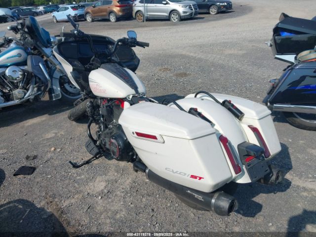 2024 HARLEY-DAVIDSON FLTRXSTSE 1HD1TL819RB951713 Photo 2