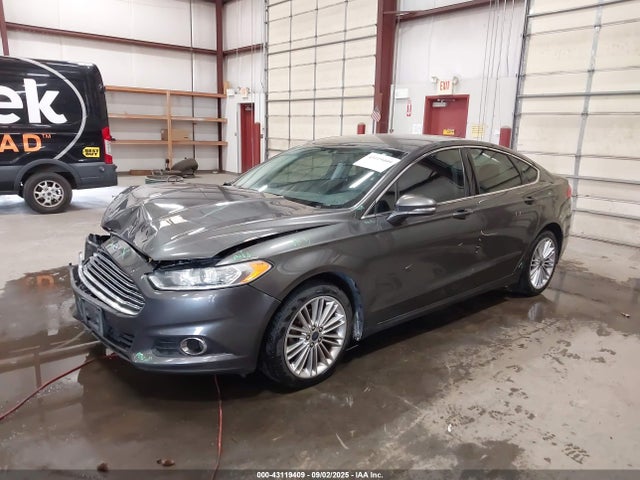 Ford 2016 2016 3FA6P0T95GR122871 Image 2