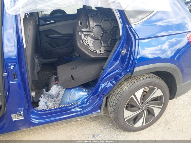 2024 Volkswagen Taos 1.5t Se მანქანა იყიდება აუქციონზე, vin: 3VVVX7B20RM070795, აუქციონის ნომერი: 43119449
