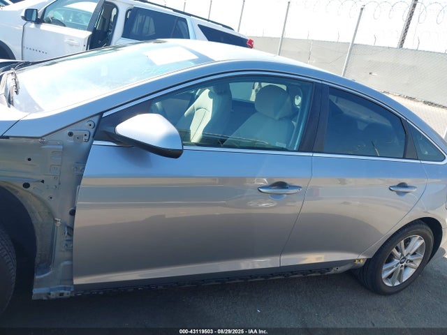 Hyundai Sonata 2017 5NPE24AF7HH582641 Image 15
