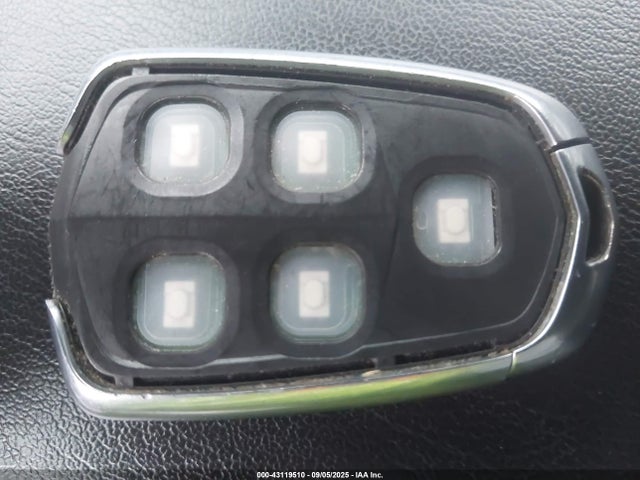 2017 CADILLAC XT5 1GYKNDRS9HZ104624 Photo 10