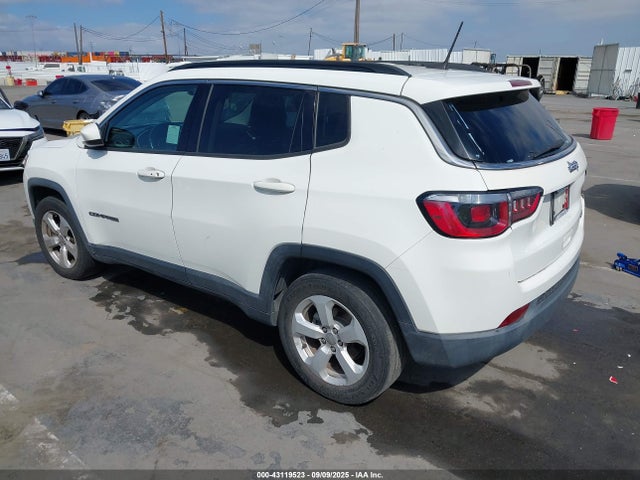 3C4NJCBB7JT494252 Jeep 2018