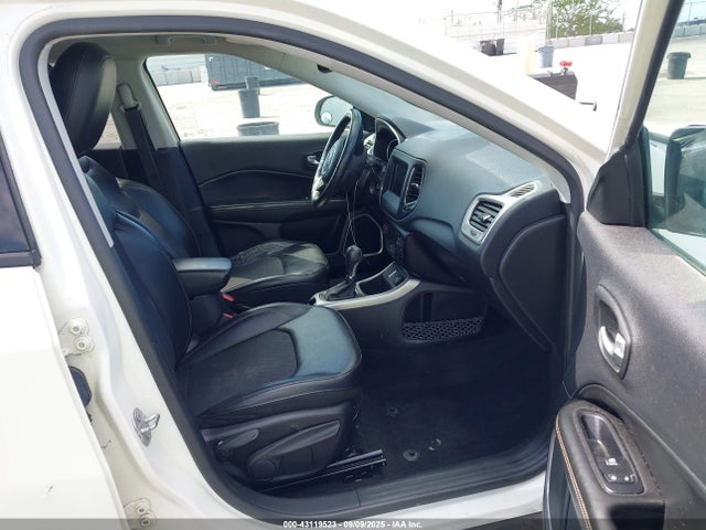 3C4NJCBB7JT494252 Jeep 2018