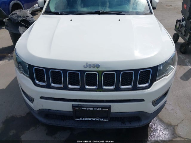 3C4NJCBB7JT494252 Jeep 2018