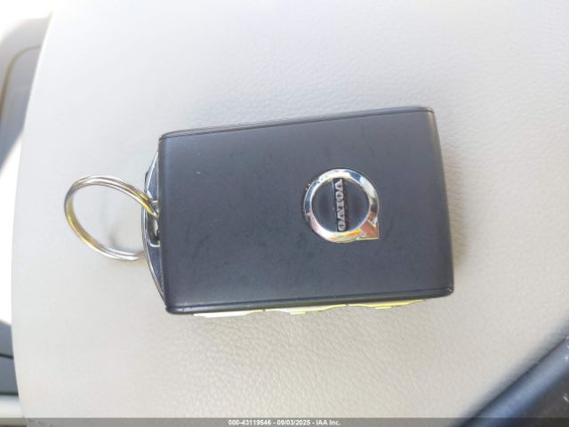 2023 VOLVO XC40 YV4L12UW6P2948418 Photo 10