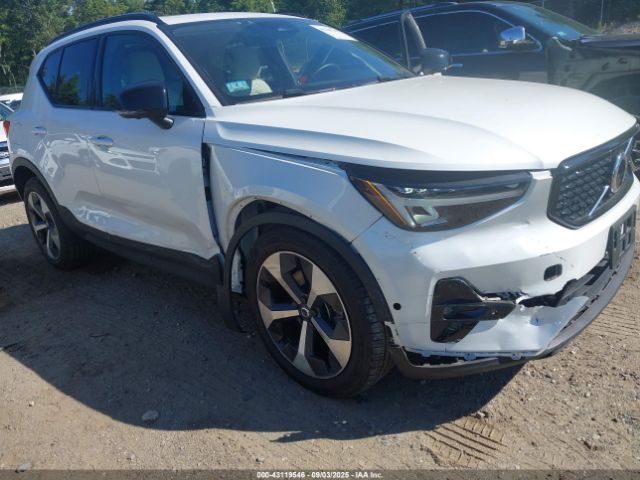 2023 VOLVO XC40 YV4L12UW6P2948418 Photo 5