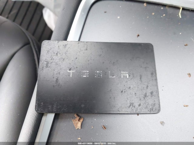 2023 TESLA MODEL Y 7SAYGDEE6PA052156 Photo 10